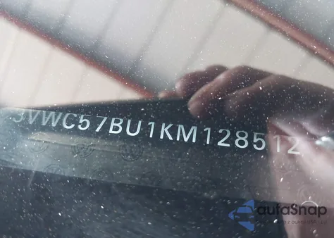 2019 Volkswagen Jetta 1.4T R-Line/1.4T S/1.4T Se из США, поврежденный, VIN 3VWC57BU1KM128512